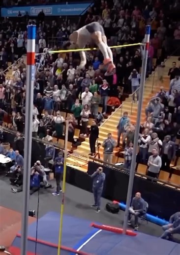 Three years ago Armand Duplantis broke the pole vault world record with a staggering 6.22m 🤩 He’s broken his own record another EIGHT times since then 🤯 | TNT Sports