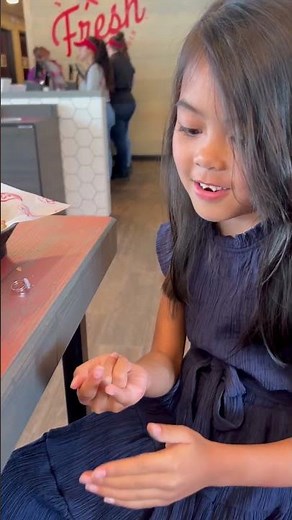 Double jointed thumb