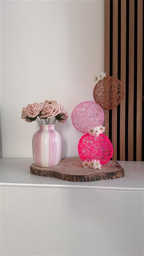 String ball decoration 🎐✨🌸 #giftideas #handmadegiftideas #diydecor #diy #diygiftideas #stringballs #craft #hack #tutorial #reels #diyideas #asmrsounds #craftsofinstagram #feliciaheesen #crafts | Felicia Heesen