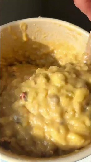 Hummingbird Cake with Pineapple Flowers