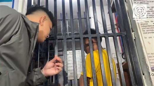 ABS-CBN News on Instagram: "“Nami-miss ko pero wala ako magawa.” Arestado ang mag-live-in na sangkot sa serye ng nakawan sa Antipolo City, Rizal. Sapul sa CCTV ang apat na magkakasunod nilang operasyon. | #SelfiePatrol ni Christopher Sitson, ABS-CBN News"