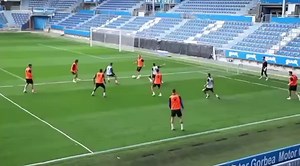 🧠 Possession Game | Transition of space ⚽️ Angles of pass ⚽️ Play two touches ⚽️ Pace on the ball ⚽️ Body Orientation ⚽️ Communication - Verbal and Non-Verbal #futebol #soccer #fussball #football #coaching #practice #drill #possession | Pedro Neto - Football Coach