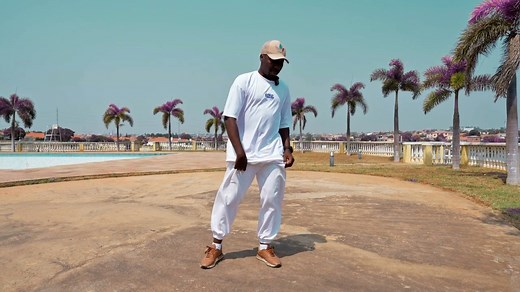 Learn how to do kuduro dance foundation choreographies. Will share more clips like these for educational purposes. | Manuel Kanza Coreógrafo