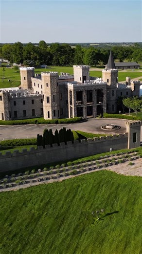 Dreaming of spring at The Kentucky Castle #thekentuckycastle #visitkentucky #visitwoodford | The Kentucky Castle