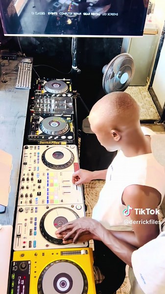 Scratch Sessions Happening