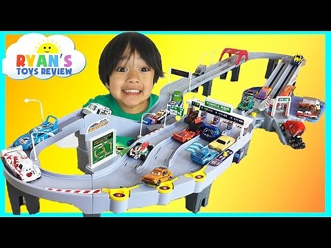 Tomica Toll Gate ETC Drive with Disney Cars and Hot Wheels Toys