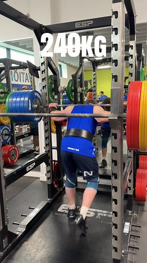 Proper Weight Racking Techniques for Squats