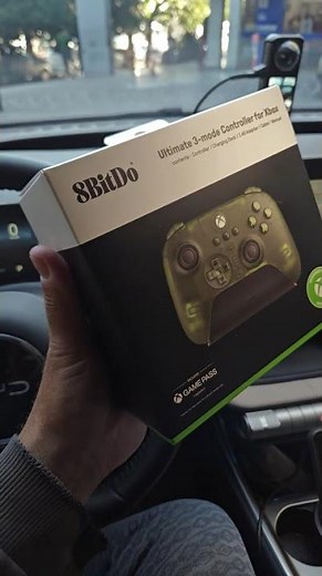8BitDo Ultimate 3-Mode Controller for Xbox, PC, ANDROID AND APPLE (Jade)