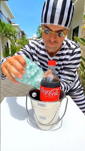 Thief saves and makes Ice 🧊🤣