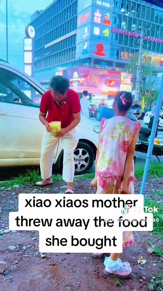 Xiao Xiao's Food Frustration with Her Mother