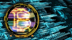 Télécharger algorithme bitcoin ordinateur quantique technologie futuriste dimension de couche numérique processus holographique et analyse pour les données volumineuses et arrière-plan abstrait polygone de la zone orange gratuitement