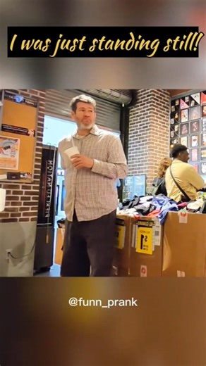 Pretending to Be a Security Camera 😂#CameraPrank #FunnyMoments #USShorts #LOL #Comedy