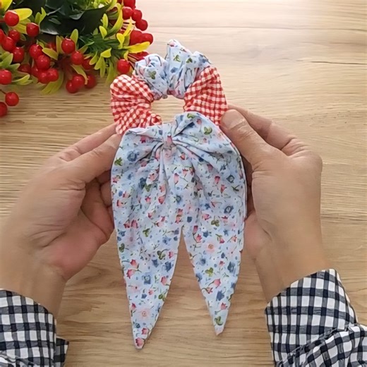 Easy DIY Scarf Scrunchie Tutorial 🎀 DIY Scrunchie Scarf | Knitting Therapy