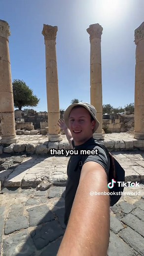This is the best country to visit for your first trip to the Middle East! Especially if you are a backpacker or on a budget. Welcome to Jordan 🇯🇴! A country that is super safe, full of history, amazing food and the special Middle Eastern hospitality. And to most people’s surprise, you can do it on a budget. ✨Hostel dorm rooms range from $10-$15 a night ✨street food/fast food meals range from $4-$8 ✨normal sit down restaurants meals around $20 ✨car rentals for $10-$15 a day (easy to split with