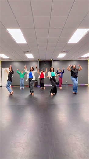 Few takes .. #nikitasbollywooddanceacademy #kufur
