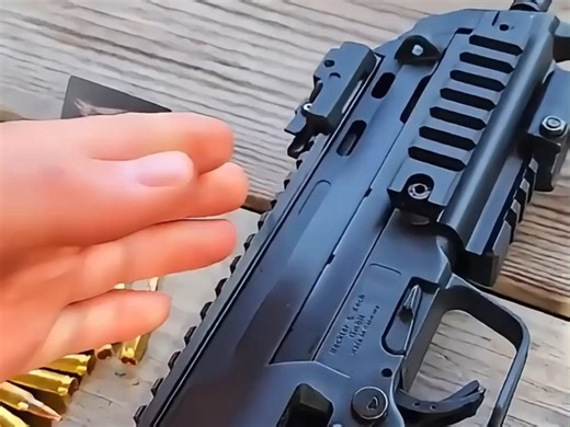 MP系列进化史 最后的MP7太漂亮了