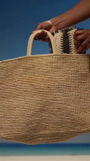 15K views · 223 reactions | ☀️ Ready to Glow All Out this summer? Max Factor's new lip glosses, liquid blushers, and liquid bronzers are your ultimate holiday essentials. ✨ | Max Factor | Facebook