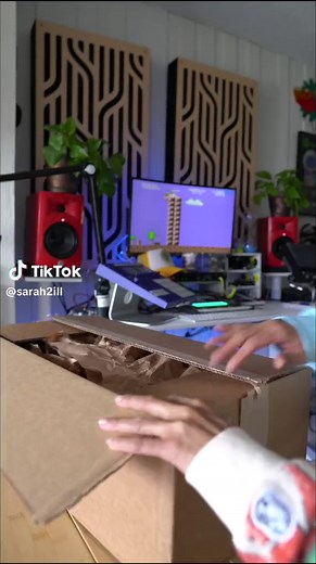 MPC Live II Retro Unboxing