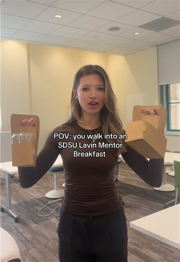 Perks of being a Lavin: free mentorship paired with good eats 🤝🥤 Where else do you get support and advice from domain experts and breakfast on the house? Apply to the Lavin Program 4/1! #SDSU #LavinEntrepreneur #MentorBreakfast
