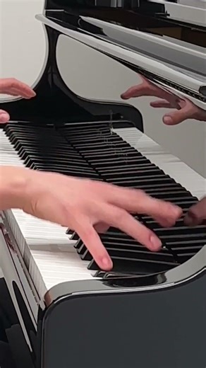 Czech out these octaves 🥲 #piano #pianopractice #smetana