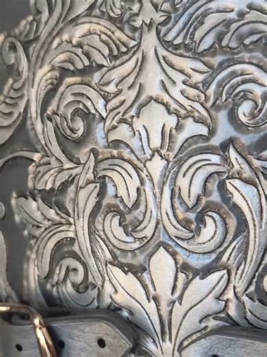 Exploring the Art of Armour Design: A Lady Knight's Journey