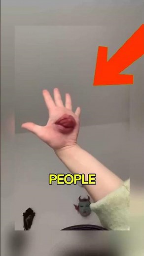 Hyperrealistic Hand Art: The Viral "Mouth on Palm" Illusion That Shocked Millions
