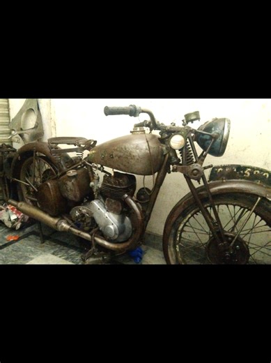 Explore the BSA WM20 1938 Military Motorcycle's Legacy
