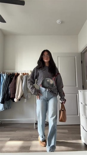 13K views · 1.2K reactions | my favorite sweater ever #ootd #outfit #fyp | Anisiafromsprouts | Facebook