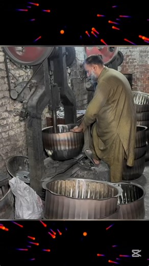 Amazing Technology of turning iron sheets into large drum