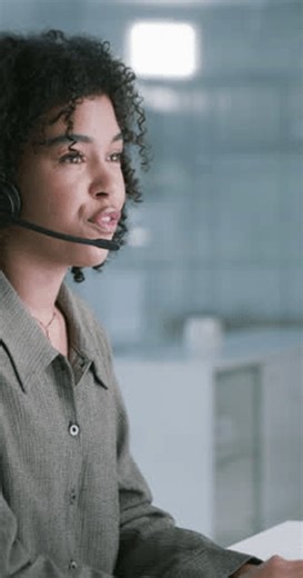 clip-3985608277-call-center-conversation-woman-office-headset-contact