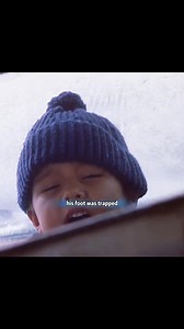 💔 SIMON BIRCH — the unforgettable story of a tiny boy with a giant destiny. Despite being born with a condition that made him different, Simon believes he’s meant for something extraordinary… and his courage ends up changing every life around him. A beautiful, emotional story about friendship, faith, loss, and purpose. If you love deep, heart-touching family movies, this one will stay with you forever. ✨ Tell me the next movie you want me to recap👇 And don’t forget to follow me on Instagram @m