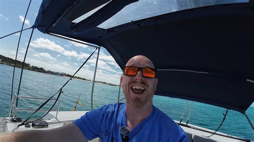 Exploring the Bahamas: Renting a luxury yacht vs. hotel stay