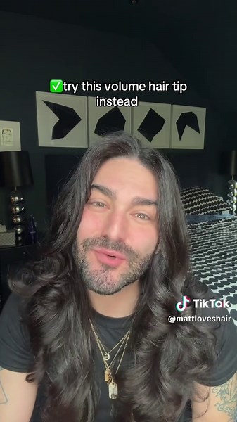 flat front pieces are my ultimate hair nightmare 🫣🫣 that’s why hair tips for volume in ur hairstyle are my love letter to hairtok 😍 these air curlers can give so much volume to our hair even in a middle part if we just slightly modify how we use them !!