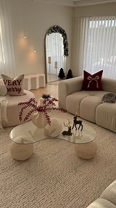 A sunny November day 🌞 Anzeige | @sklum.welovedesign_de –15 % Code: SMYRNABF15 ab 349€. #christmas #christmastime #christmasiscoming🎄 #christmasdecorations #christmasmagic #weihnachten #weihnachtsstimmung #weihnachtsdekoration #neutralhome #cozyhomedecor #sofa #couchtisch #dekoideen #pillow #dekoliebe #dekokissen #noelhazırlıkları | Smyrnahome