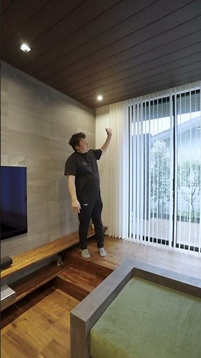[Key Upgrades for Your Home] Living Room Essentials: LIXIL Ecocarat and Curtain Boxes / Tecture