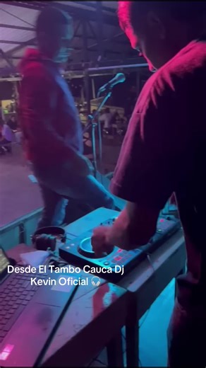 Tocando En Vivo 🎧🙌🏻