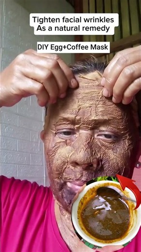 A natural mask that tightens wrinkles and removes pigmentation for a radiant, glass like complexion