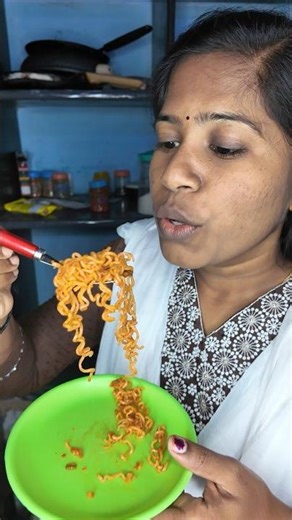 Maggie Taste பண்ணலாமா? 😋 Husband Prank ஆ? 😈😂 #HusbandWifeComedy