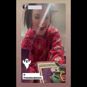 Send A Cake | Online Cake Delivery on Instagram: "Send a Gift that brings a Smile!  Perfect for Birthdays, Anniversaries, or any Special Occasion "