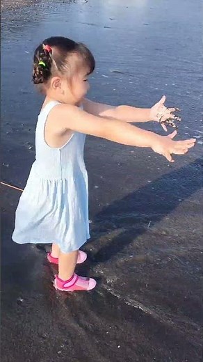 幼稚園のあとは大好きな海へ！ #はなちゃま #幼稚園 #海