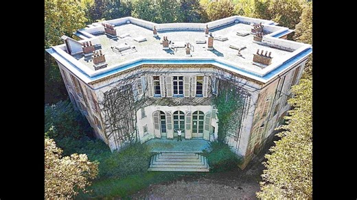 This Mansion is Totally Out of This World | Abandoned World Explorer