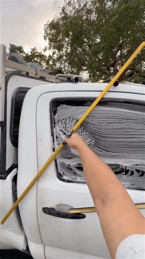 Truck Glass Cleaning ✨🛻#truck #glass #cleaning #amazing #cardetail
