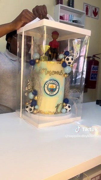 Clear Cake Box Assembly: Step-by-Step Guide with How-To Tips