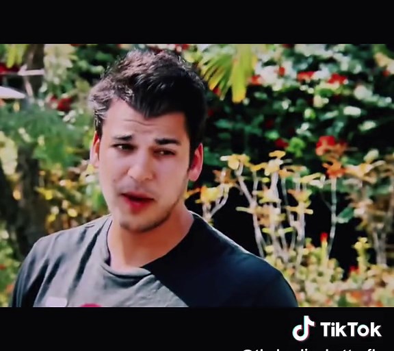 Happy birthday Rob! #robkardashian #kkuwtk #keepingupwiththekardashians #tvshow #realitytv #kimkardashian #iconic #birthday #fyp #legend #siblings #argument