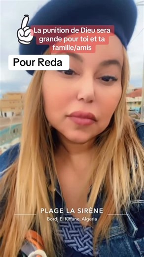 𝓛𝔂𝓷𝓭𝓪 Sabah 💕💔 on Instagram: "🇫🇷français Je suis une maman. Depuis sept ans, mes deux filles ont été kidnappées par leur père. L’aînée Fiala aujourd’hui 18 ans. La plus jeune, Maryam, a 15 ans. Je n’ai aucun contact avec elles. Je ne sais pas où elles sont. Cette absence, cette douleur et cette frustration, je les transforme en art. Chaque étoile que je crée porte mon amour, mon manque et mon espoir. Je suis artiste et j’ai exposé mon travail en Angleterre, en Algérie et en France. Mon 