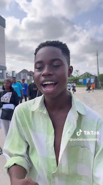 ALLIEN ON EARTH: A Hilarious Sibling Humor Alien Invasion Prank