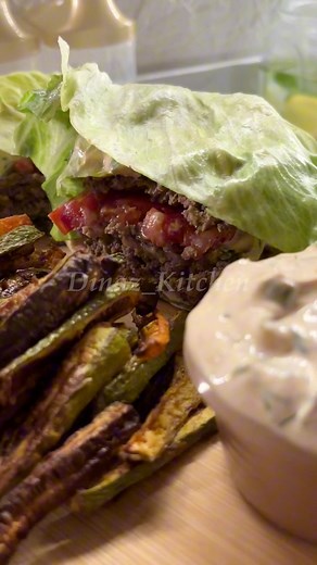 وجبة غداء صحية للدايت ( الخضار كوسة و جزر مشوية بالفرن ) #دايت #دايتون #اكل_صحي #تخسيس #تنحيف #نزول_الوزن #healthyeating #healthyrecipes #diet #وصفات_صحية #dinazkitchen | Dina Ebrahim
