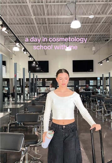 A Day in Cosmetology School: Learning the Basics