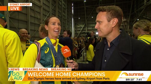 27K views · 538 reactions | Shirvo met our Aussie athletes as they touched down in Sydney from Paris this morning. Here's his chat with swimming champion Emma McKeon  WATCH SUNRISE FOR MORE | 7plus ☀️ | Sunrise | Facebook