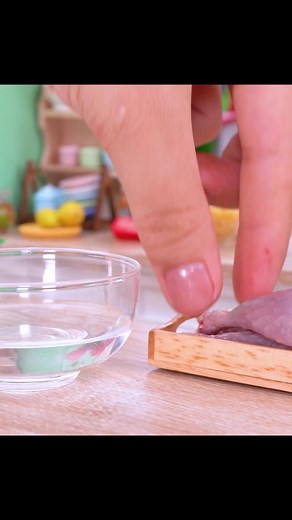 Yummy 🥰 #minicake #mini#tiny#foryou#fyp #learnontiktok #viral #yumup